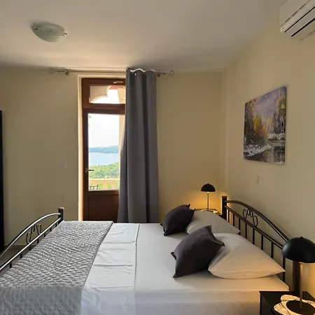 Dinka Hvar Town