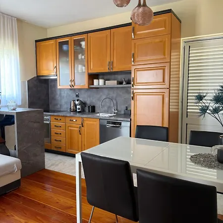 Dinka * フヴァル